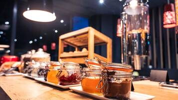 Daily English breakfast (GBP 12 per person)