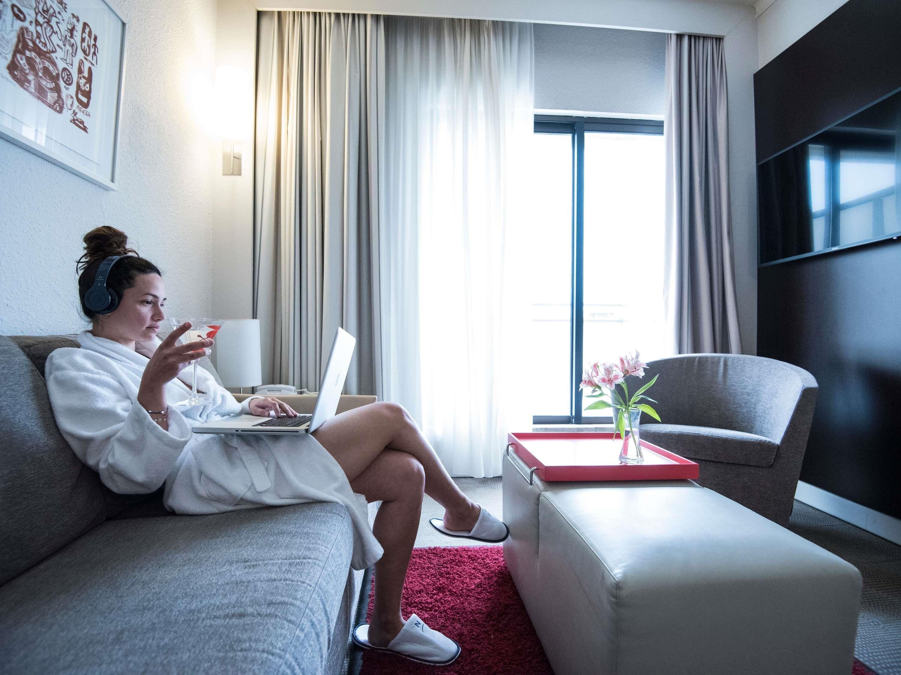 suite | minibar, in-room safe, desk, blackout curtains