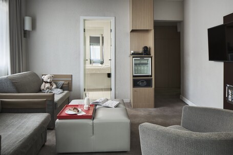 Novotel Athenes - Image 10