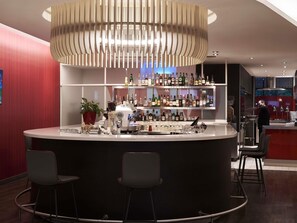 2 bars, bar en bord de piscine