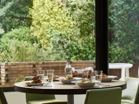 Novotel Athenes - Image 114