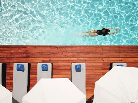 Novotel Athenes - Image 14