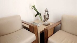 Hypo-allergenic bedding, minibar, in-room safe, desk