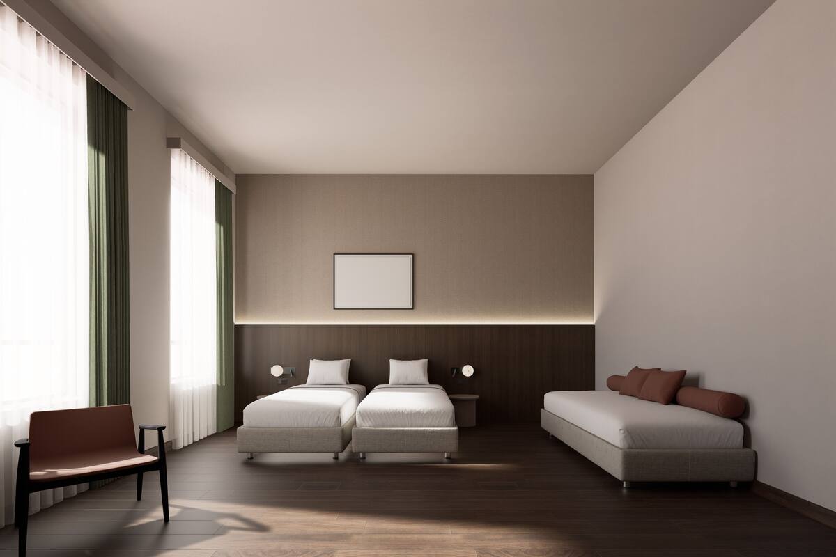 Tremannsrom – classic | Allergitestet sengetøy, minibar, safe på rommet og skrivebord