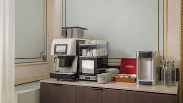Petit déjeuner buffet servi tous les jours en supplément