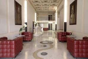 Check-in/check-out kiosk - Hotel Grand'Italia (Padova)