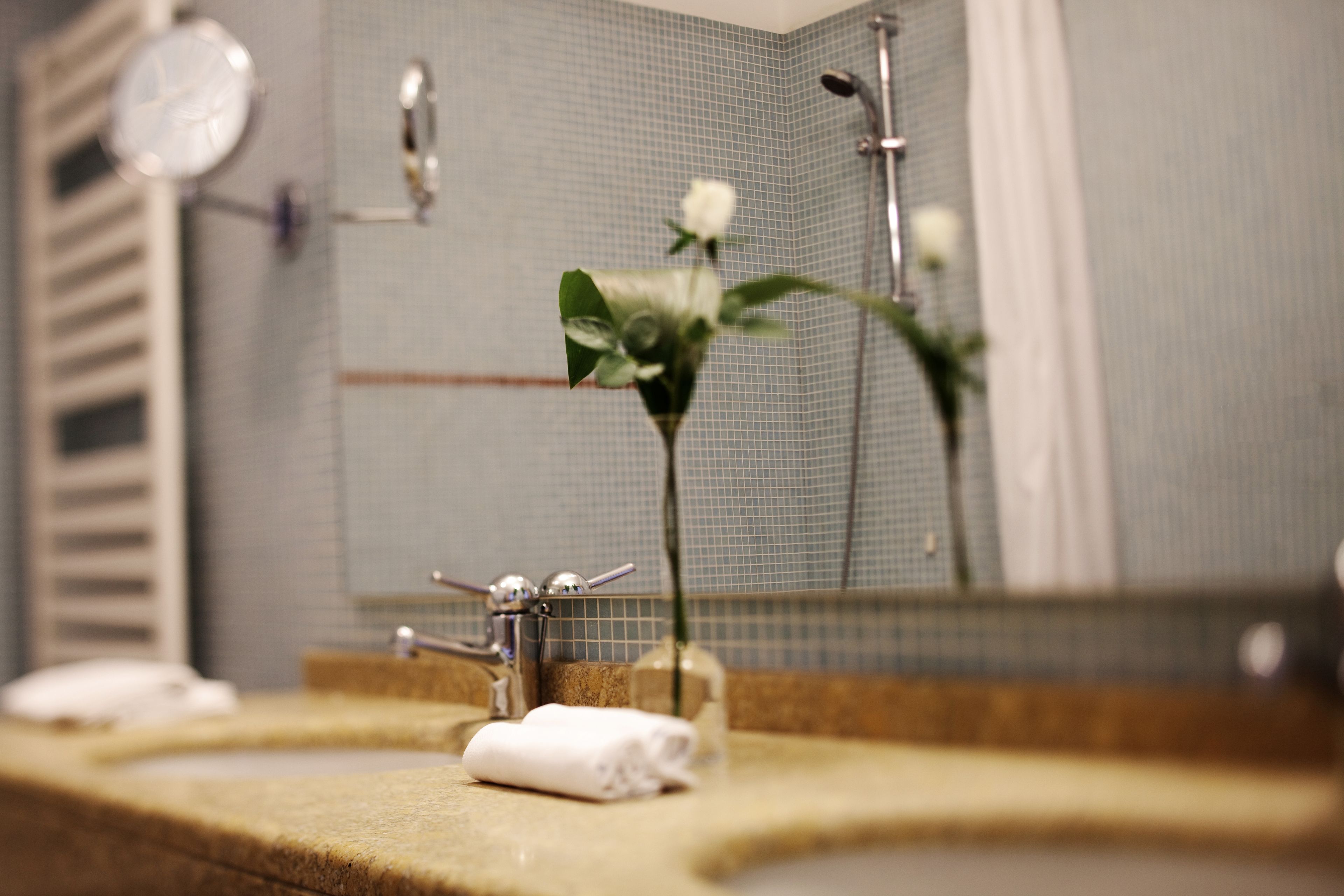 double room | bathroom | free toiletries, hair dryer, slippers, bidet