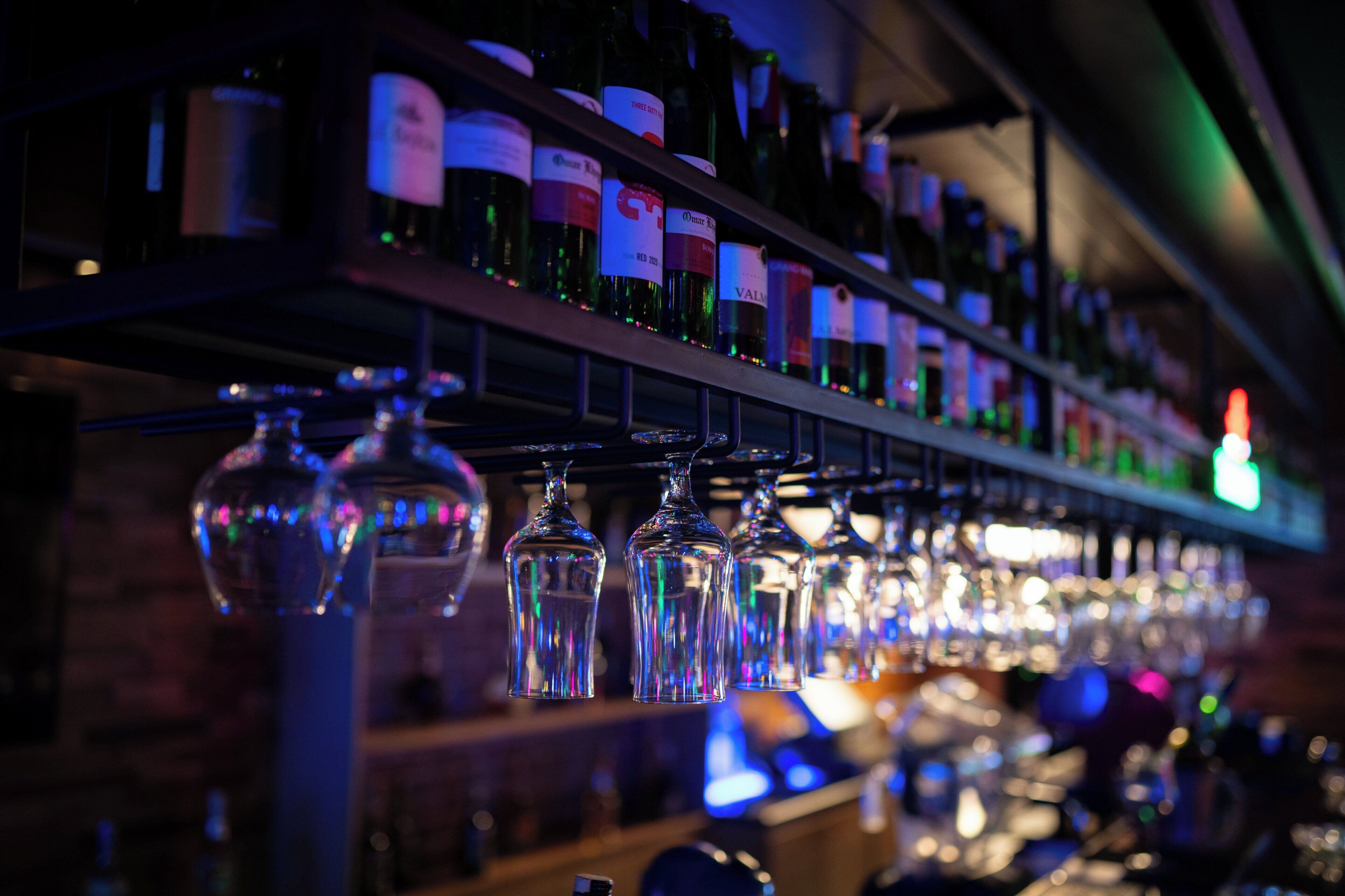 2 間酒吧/酒廊、池畔酒吧