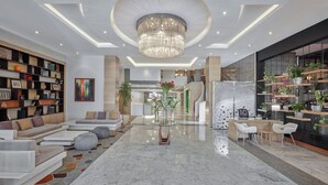 Exterior - Holiday Inn Cairo Maadi by IHG (Cairo)