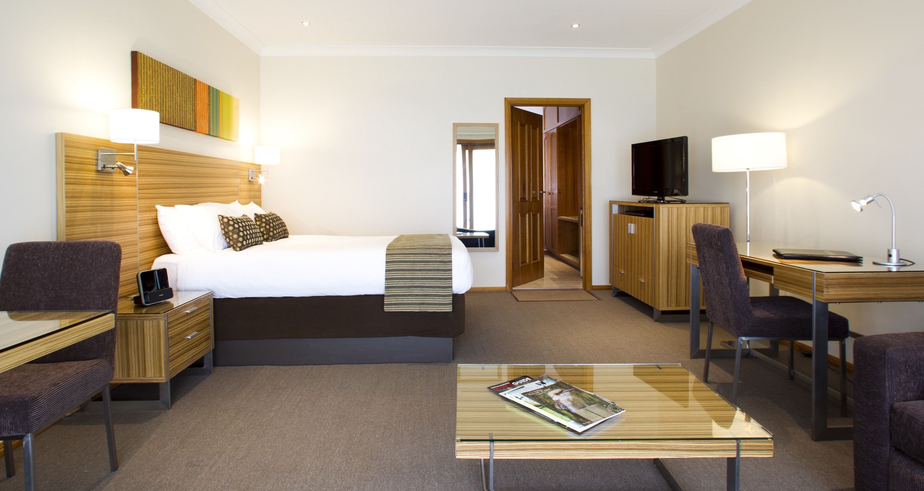 1 bedroom, minibar, desk, laptop workspace