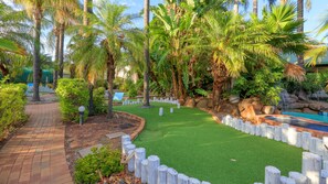 Mini-golf - Swan Hill Resort (Swan Hill)