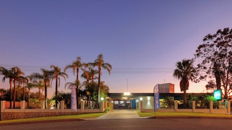 Recepción. Hilltop Motel