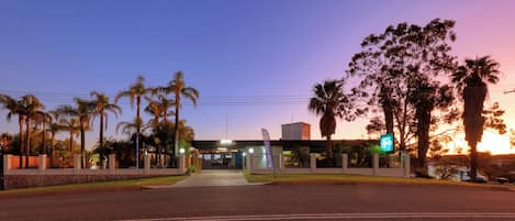 Façana frontal de l'allotjament