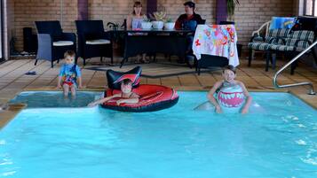Indoor pool, pool loungers