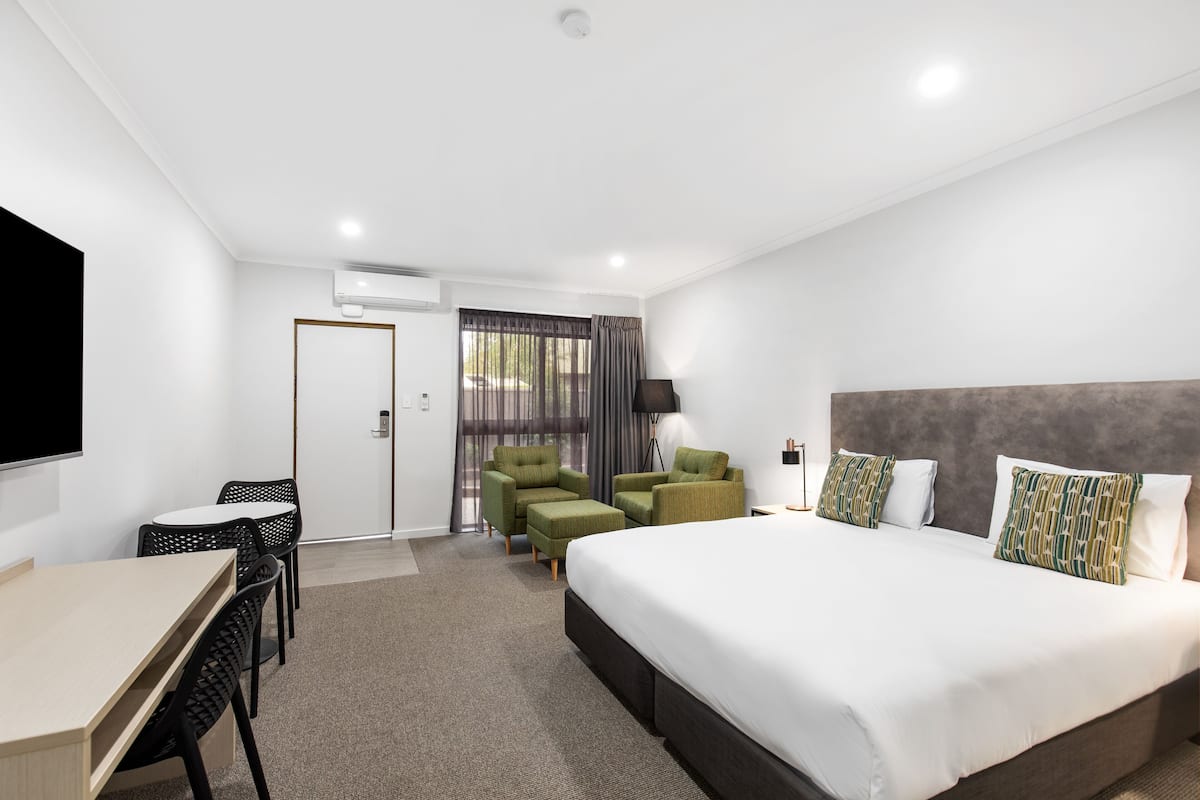 Executive Room, 1 King Bed