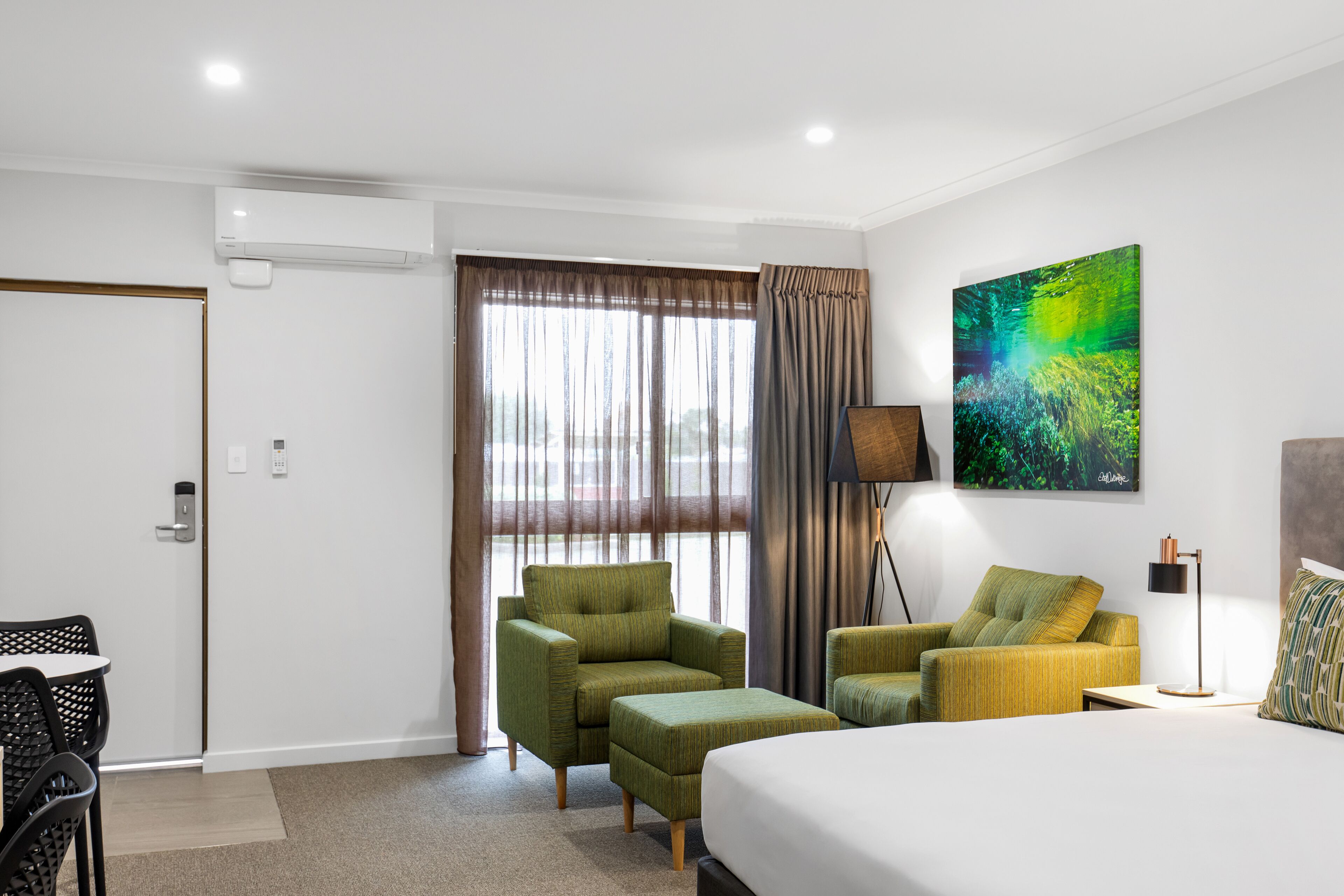 エグゼクティブ ルーム キングベッド 1 台 | リビング エリア