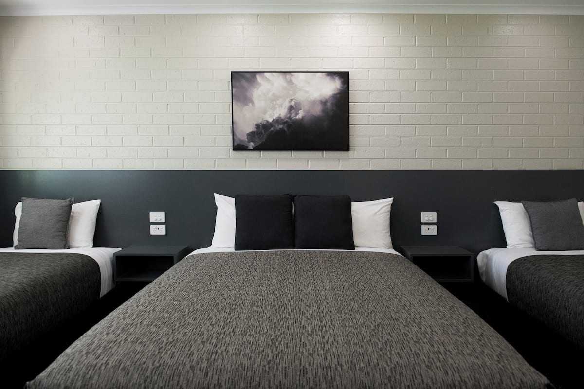 Familjerum (Sleeps 4) | DuntÀcken, individuell inredning, unika möbler och arbetsyta för laptop