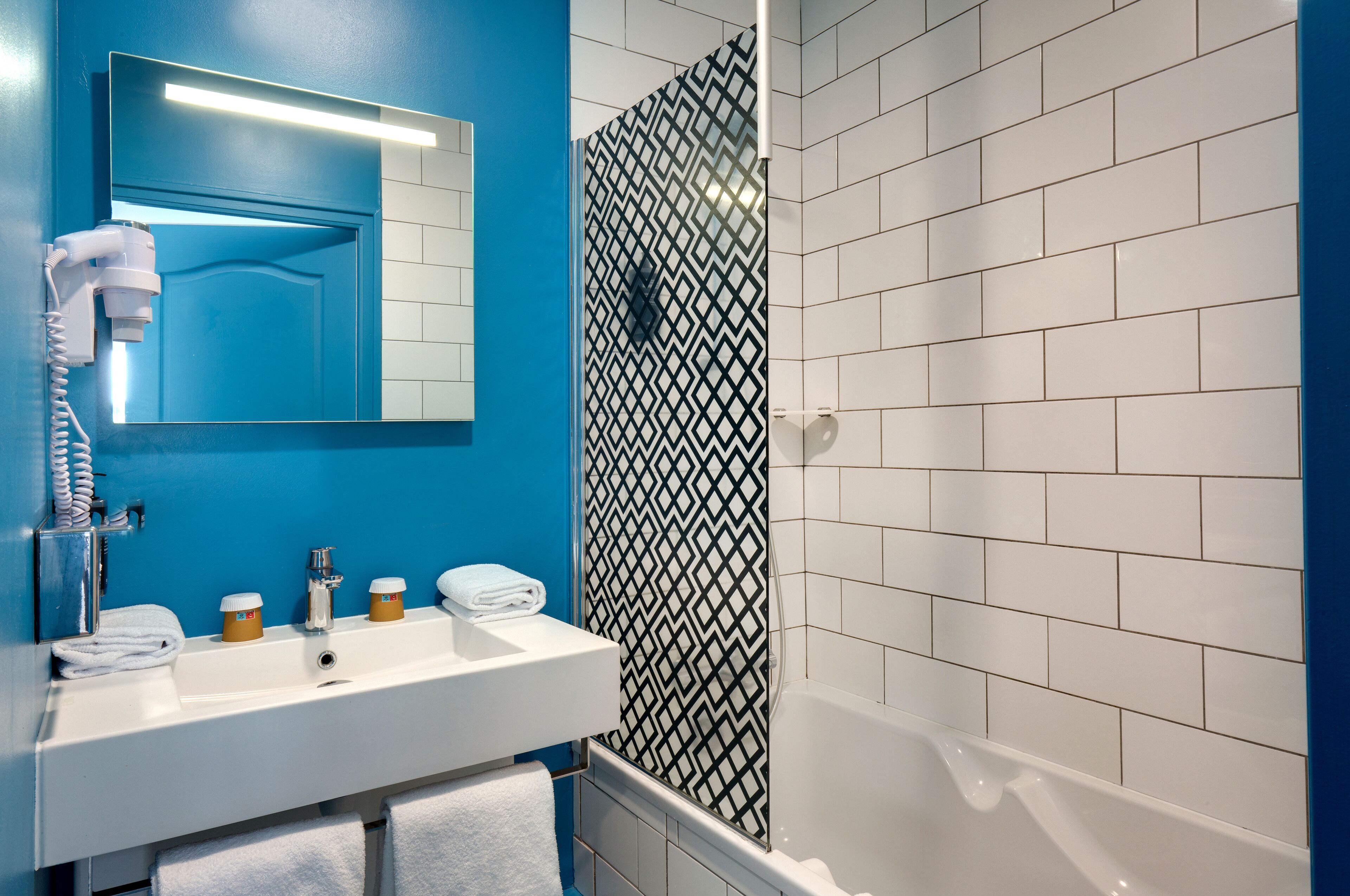 standard double room, 1 double bed with sofa bed | bathroom | eco-friendly toiletries, hair dryer, towels