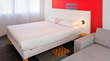 Familien-Suite, 1 Doppelbett und Schlafsofa (Standard) | Hochwertige Bettwaren, Schreibtisch, schallisolierte Zimmer