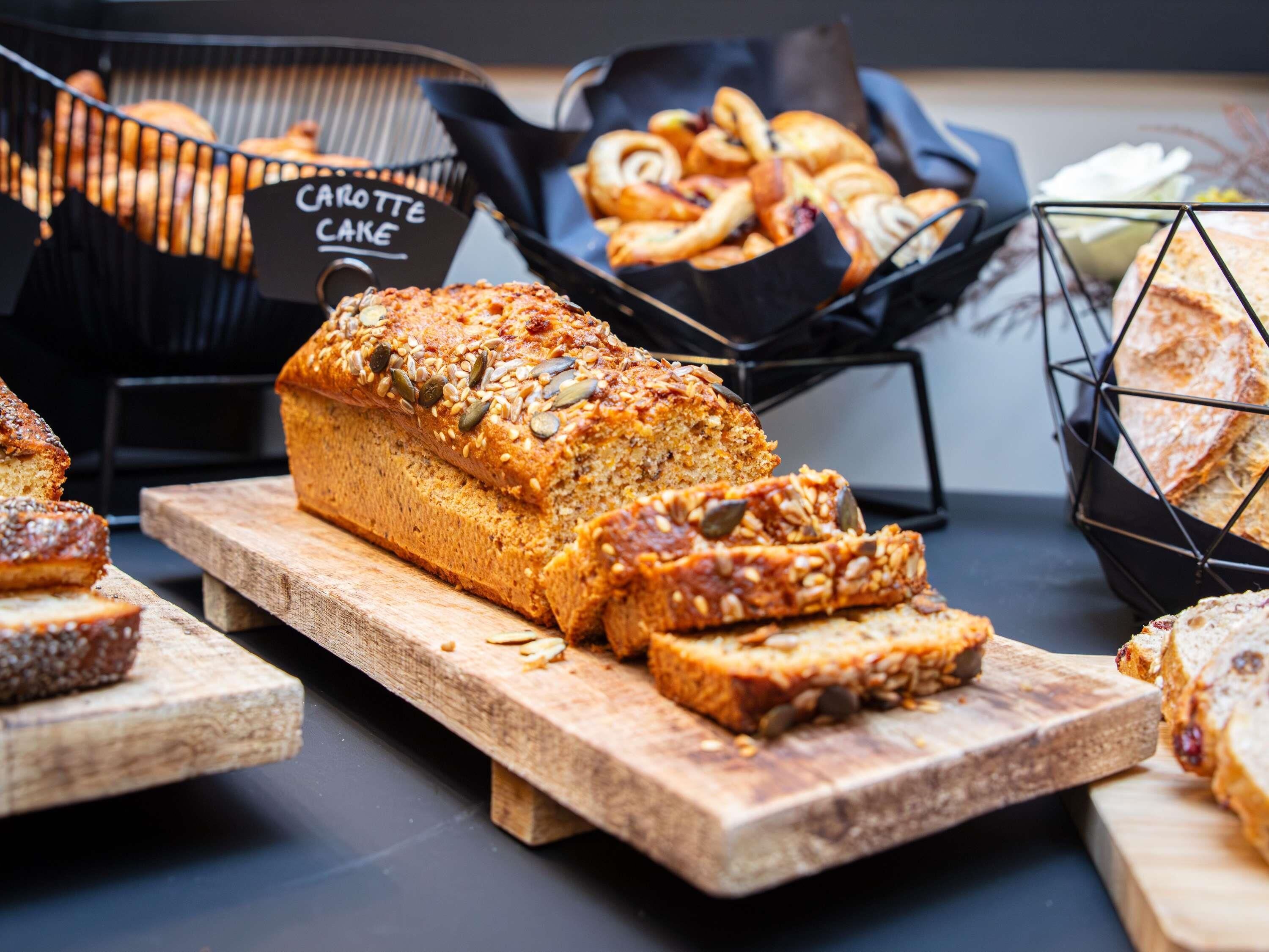 Daily buffet breakfast (EUR 18 per person)