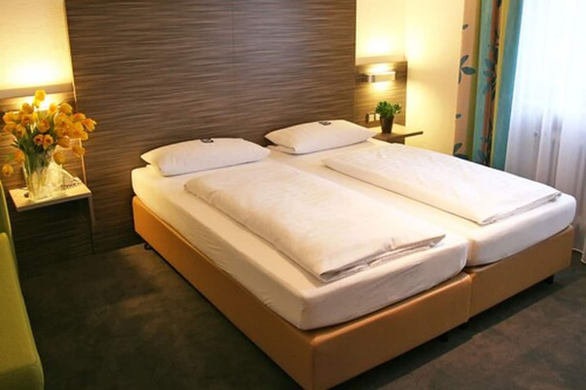 Standard Double Room | In-room safe, desk, laptop workspace, blackout curtains