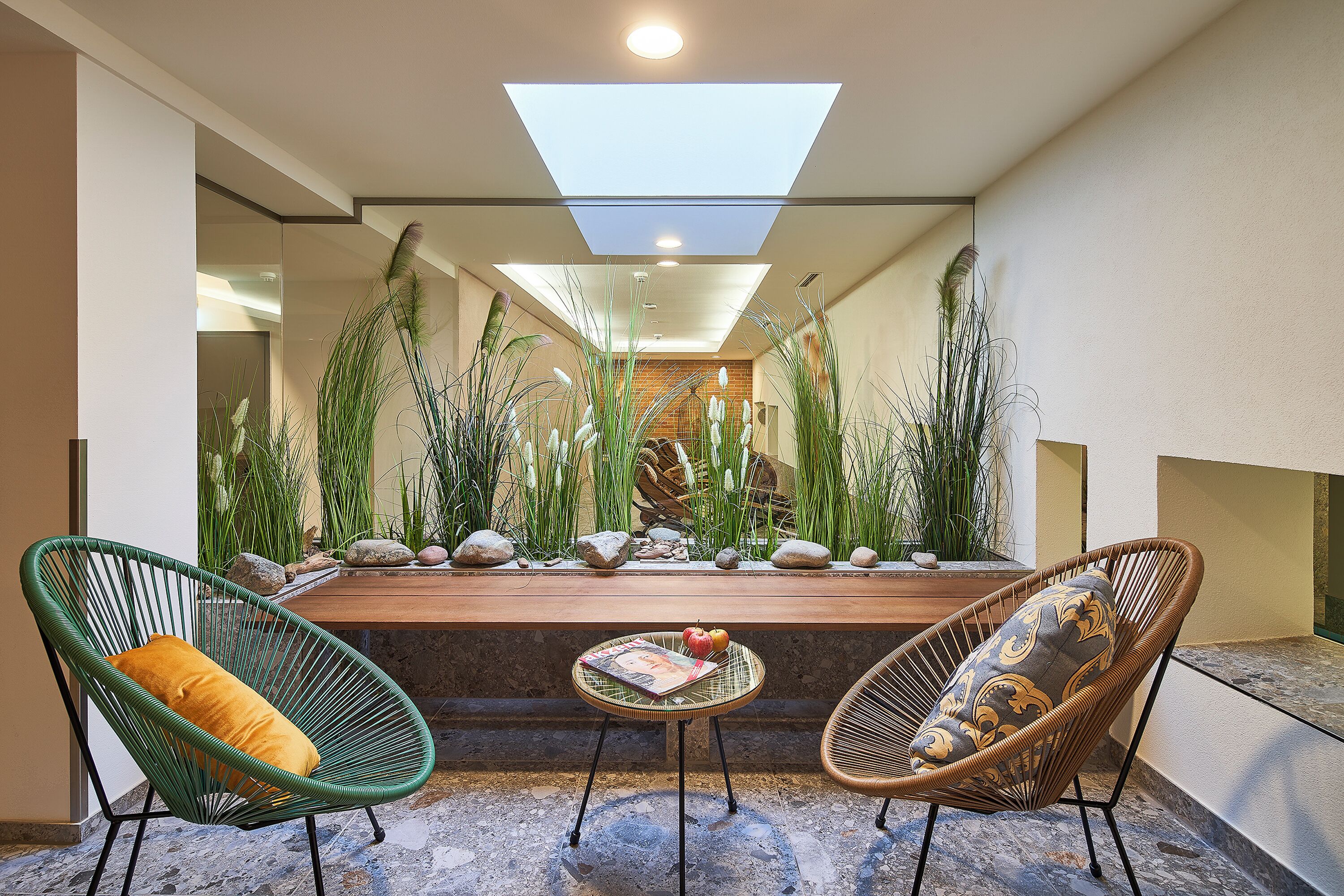 Couples treatment room(s), sauna, sports massages, massages