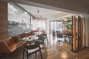 Lobby lounge - Hotel City Krone (Friedrichshafen)