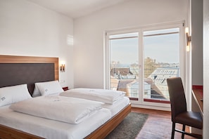 Premium Belle Etage | Literie hypoallergénique, minibar, coffres-forts dans les chambres