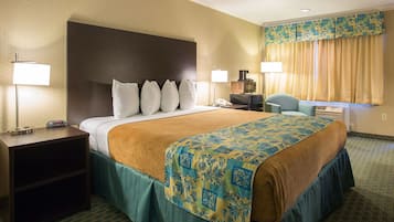 Setrika/meja setrika, Wi-Fi gratis, dan seprai linen