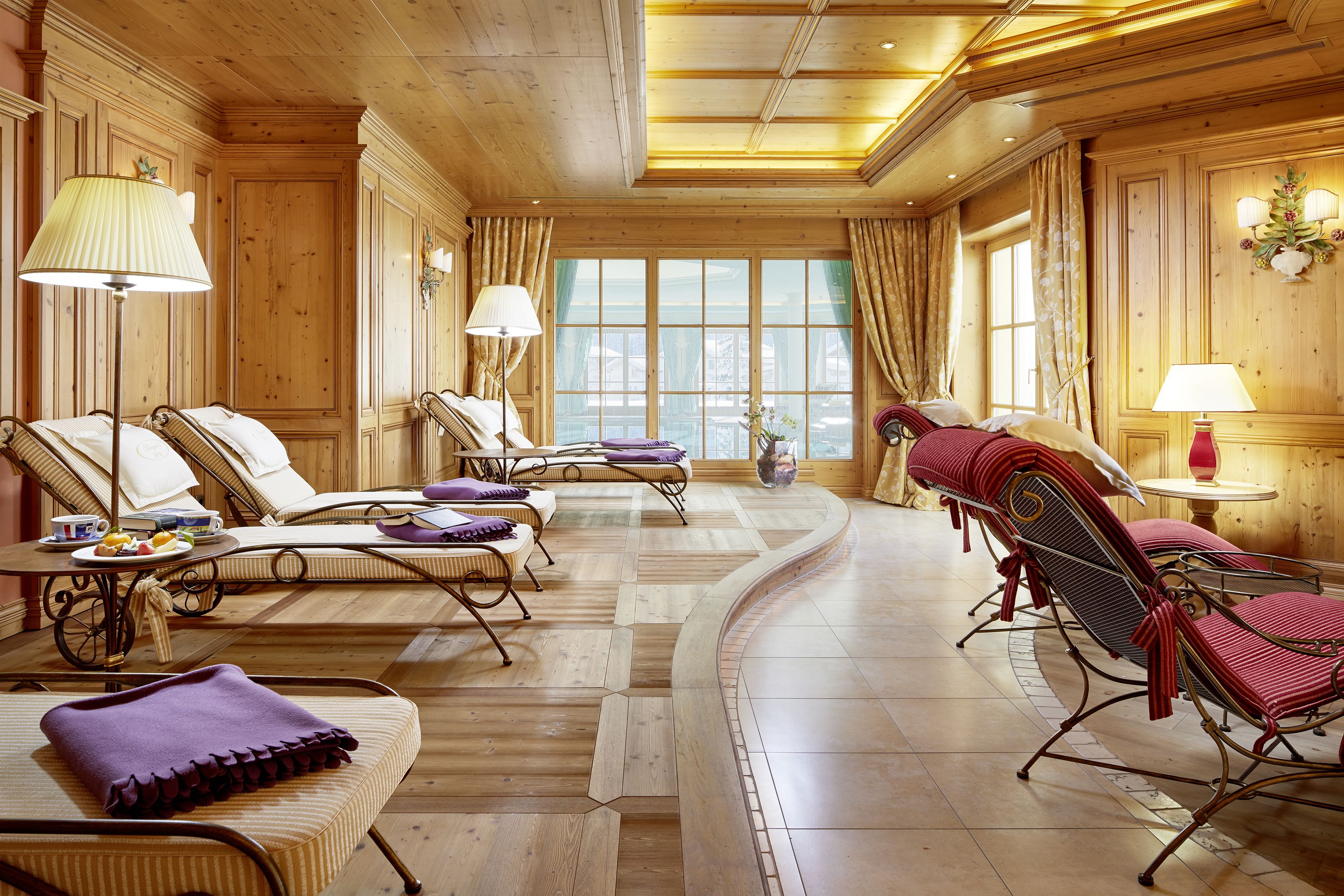 sauna, turkish bath/hammam, body treatments, aromatherapy, body wraps