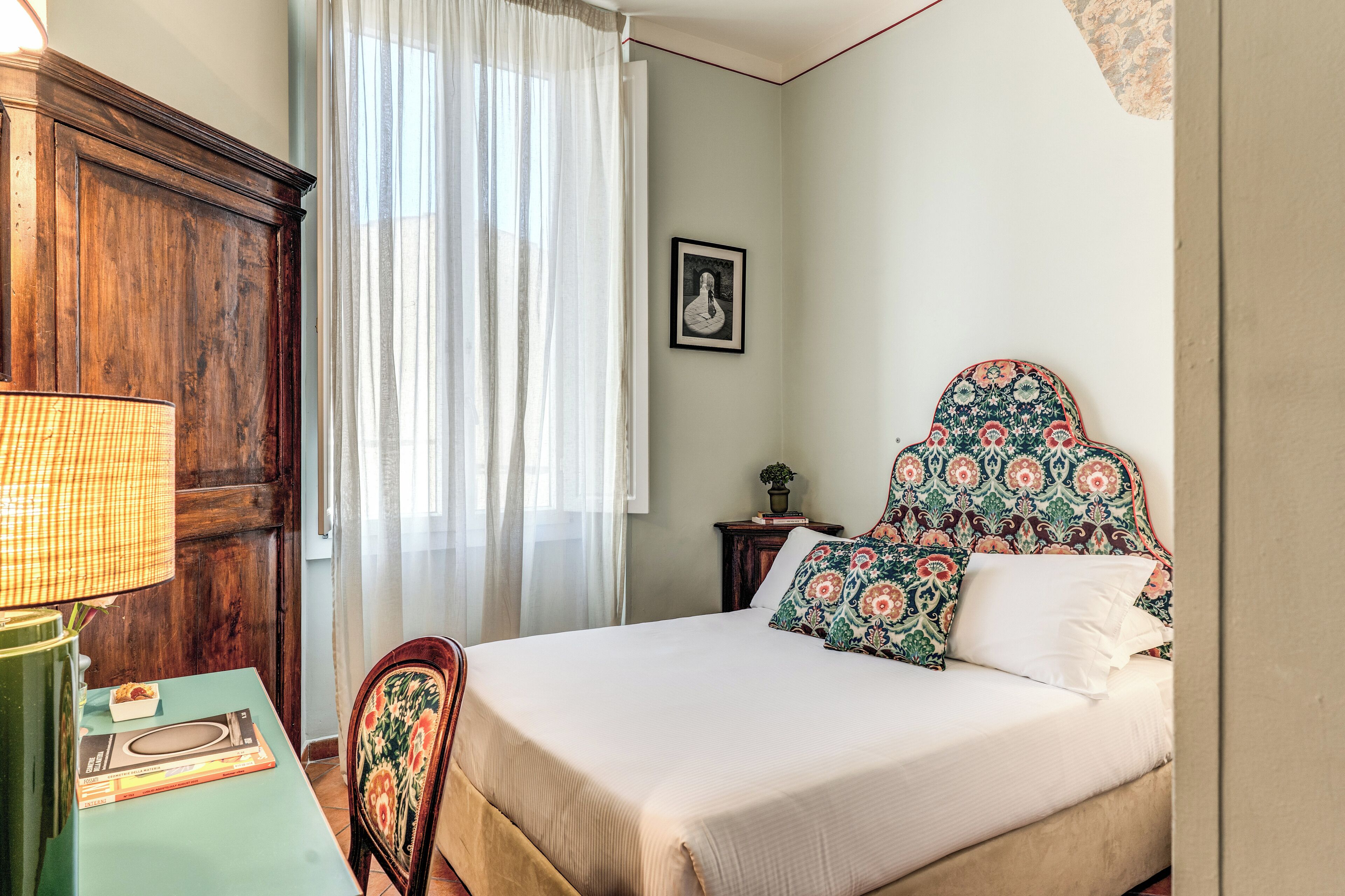 Basic Double Room | Minibar, in-room safe, desk, soundproofing