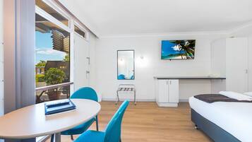 Family Room, Non Smoking (Large 2 bedroom Family) | Iron/ironing board, cribs/infant beds, free WiFi, bed sheets