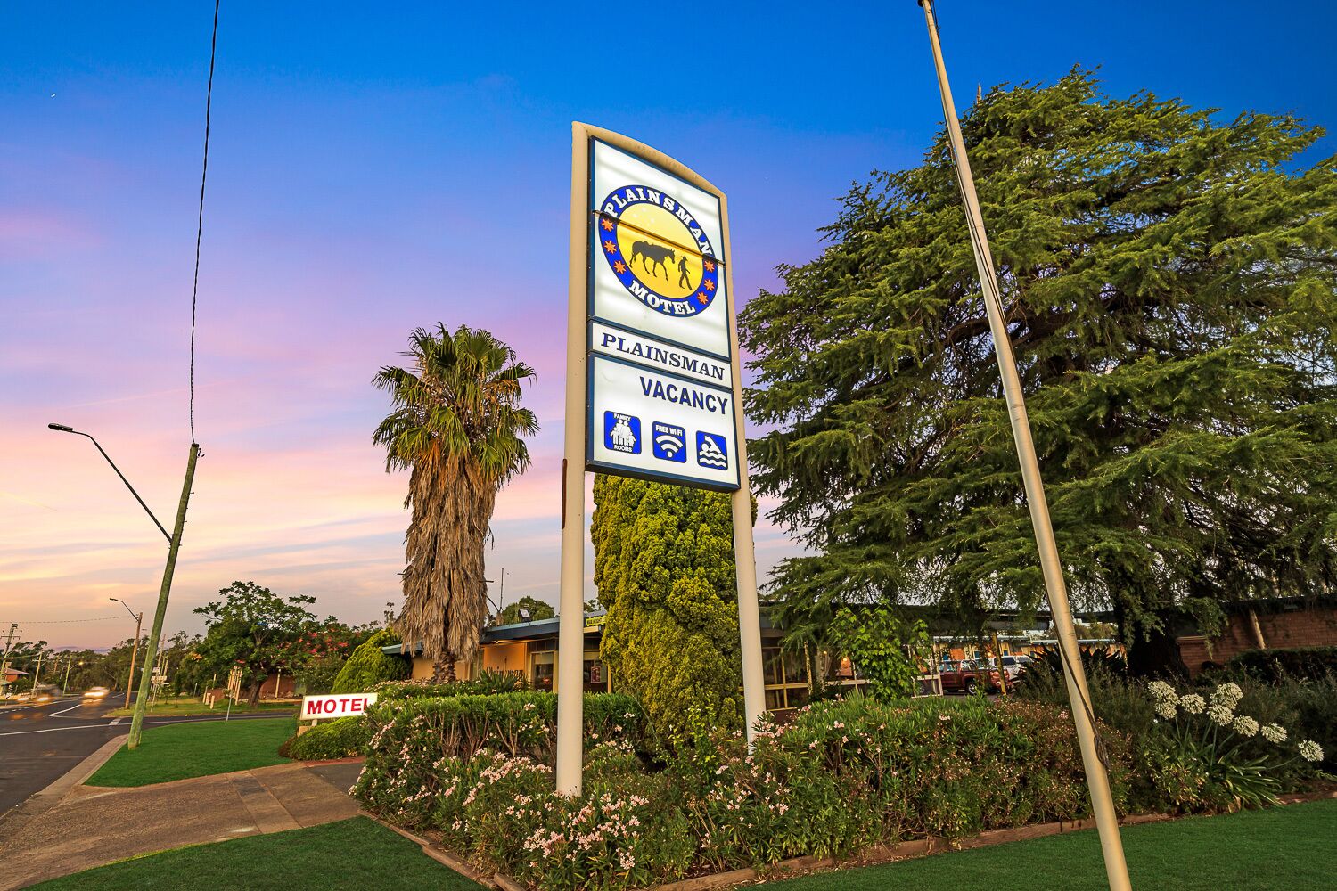 Front of property - evening/night