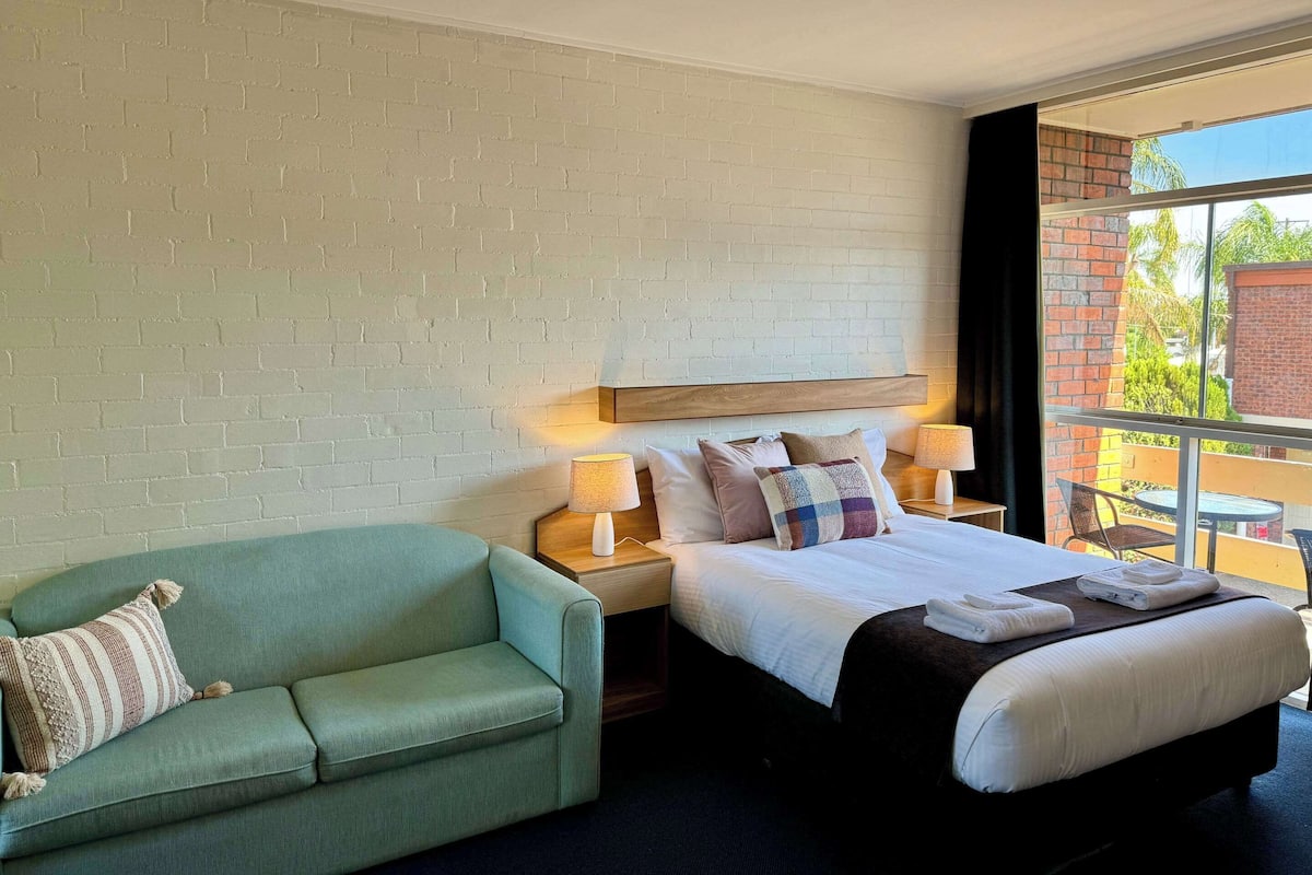 Room, Multiple Beds, Non Smoking