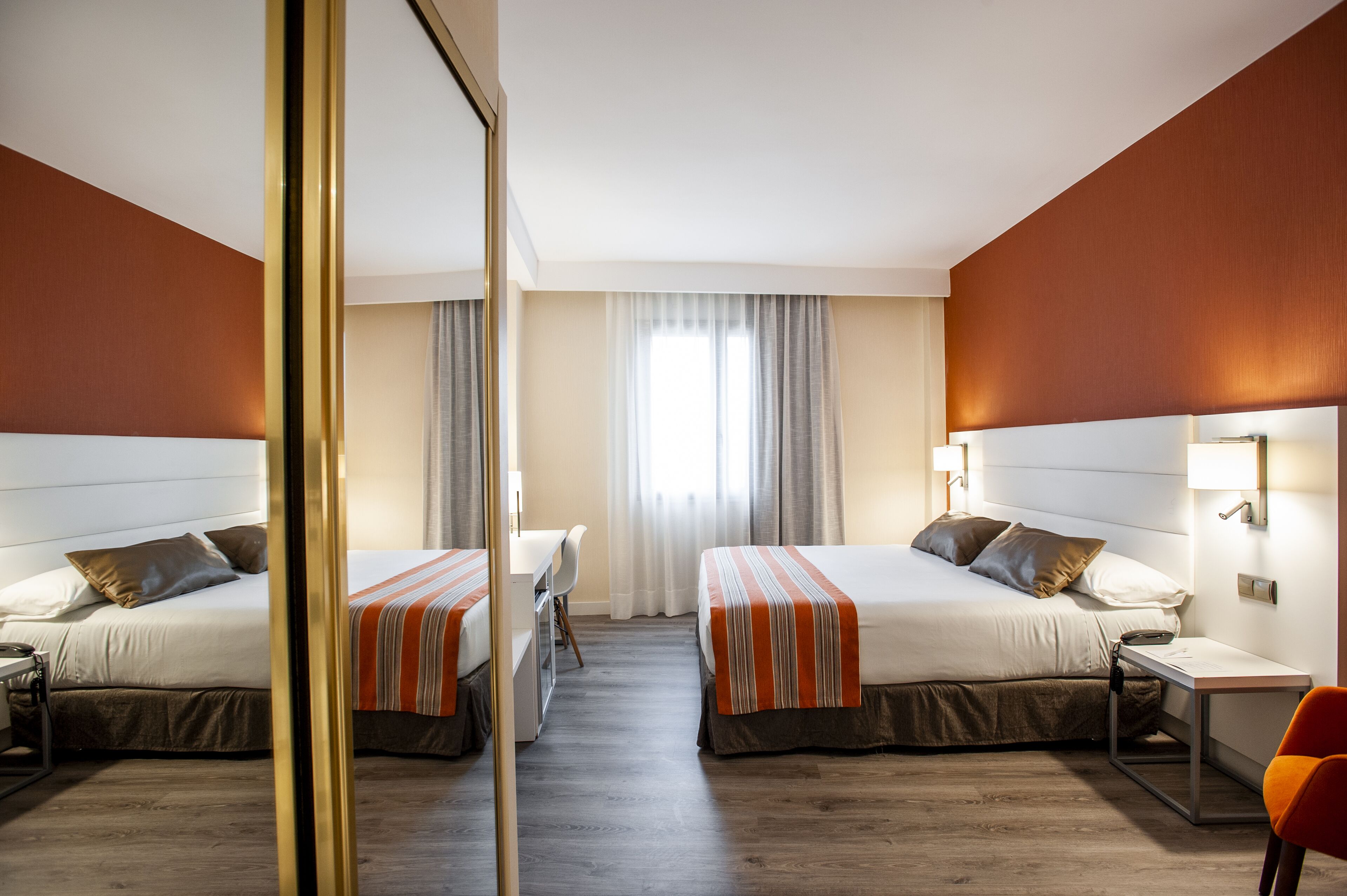 minibar, in-room safe, desk, free wifi