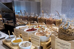 Frokostbuffé hver dag (EUR 16 per person)