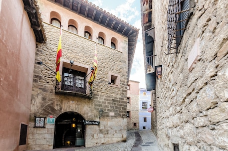 Fachada de la propiedad. Albarracin