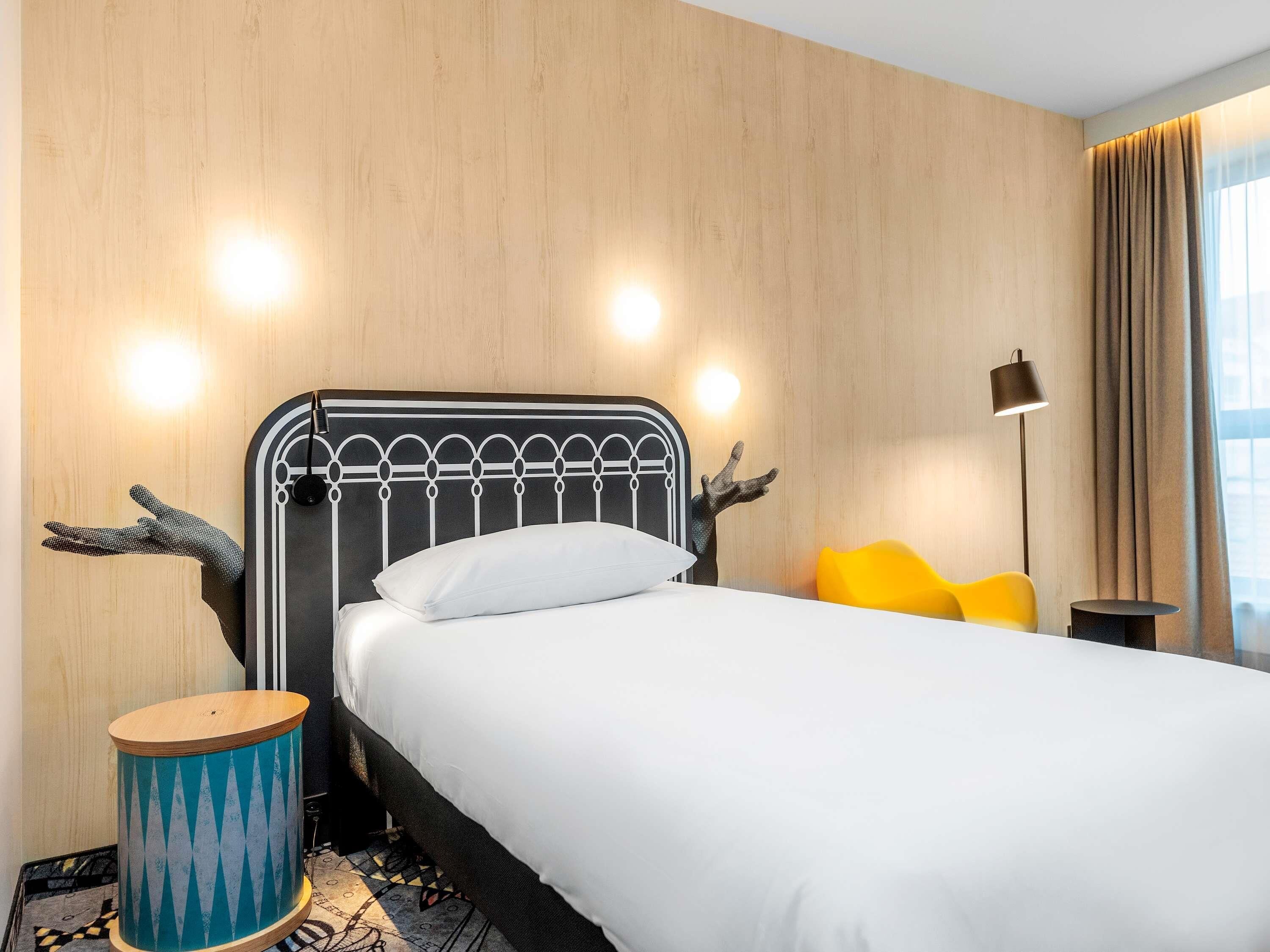 标准房, 1 张单人床 | 特色装修、特色家居、办公桌、笔记本电脑工作区