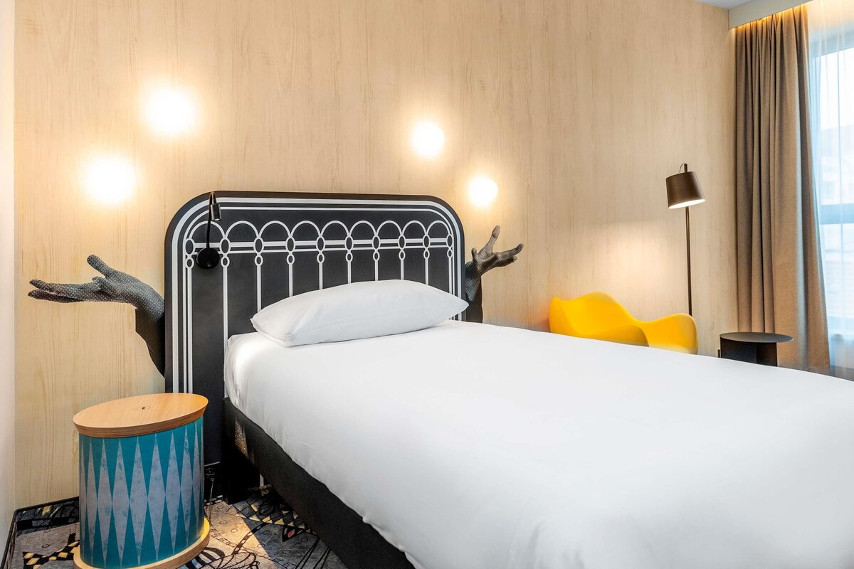Standard Room, 1 Single Bed | Desk, laptop workspace, blackout curtains, free WiFi