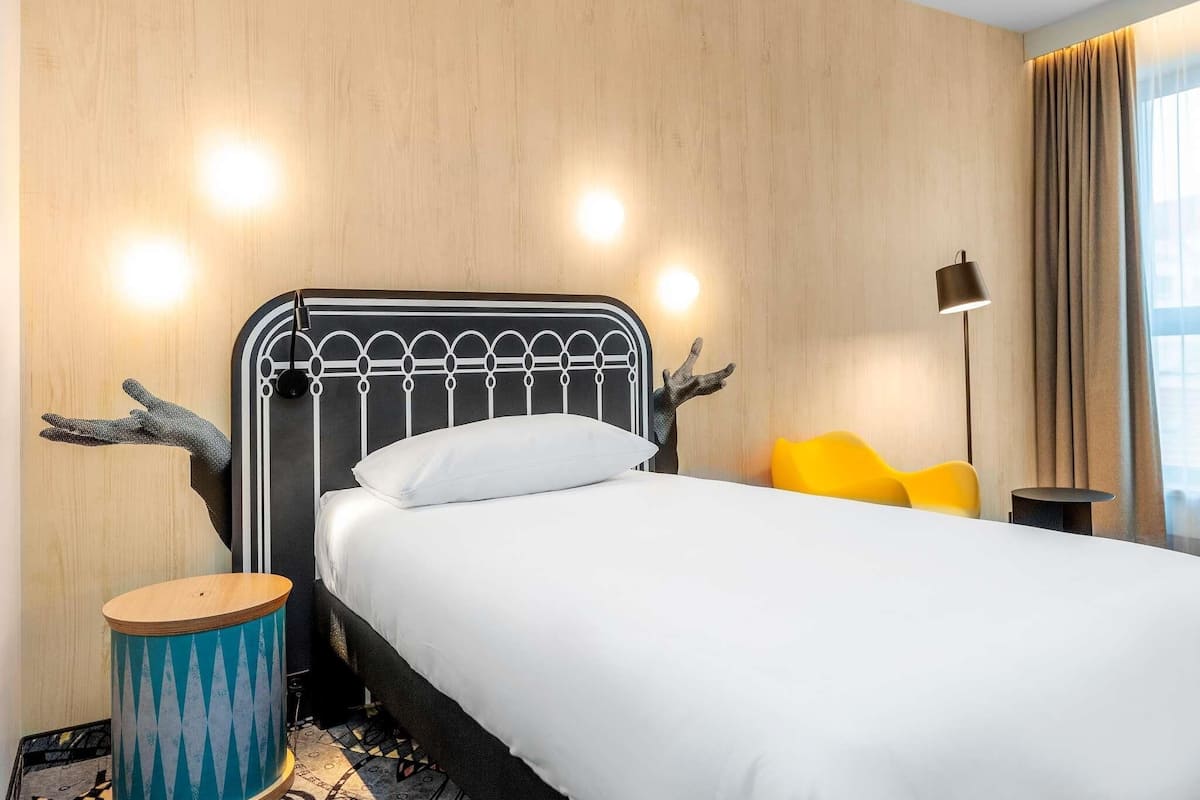 Phòng Tiêu chuẩn, 1 giường đơn | Trang trí khác biệt, trang bị nội thất với thiết kế riêng biệt, bàn