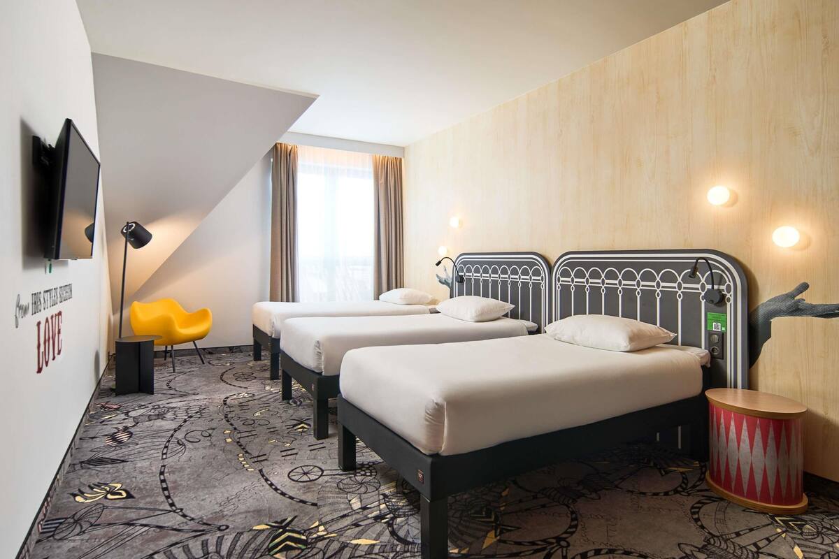Standard Room, 3 Single Beds | Desk, laptop workspace, blackout curtains, free WiFi