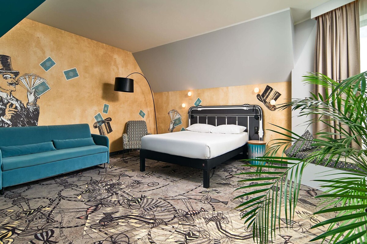 Standard Room, 1 Double Bed with Sofa bed, Balcony | Desk, laptop workspace, blackout curtains, free WiFi