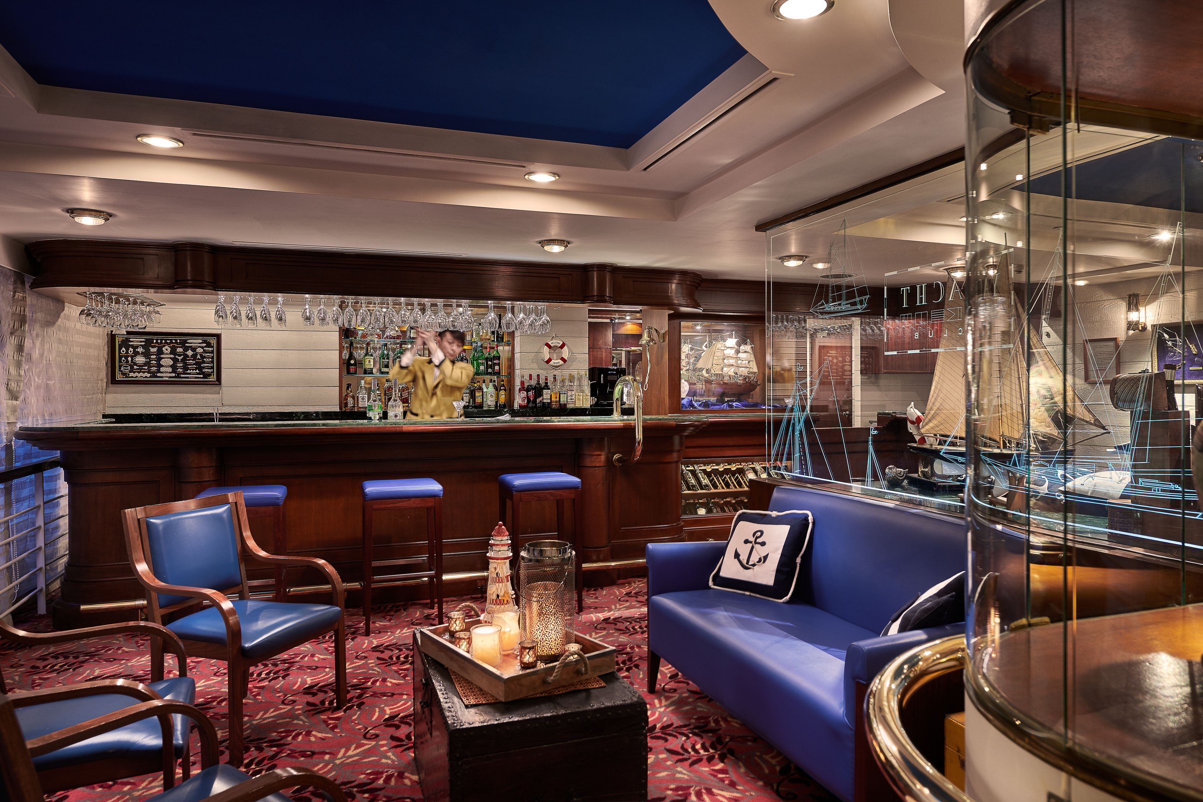 Photo - The Riviera Hotel