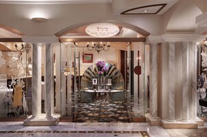 Daily buffet breakfast (TWD 748 per person)