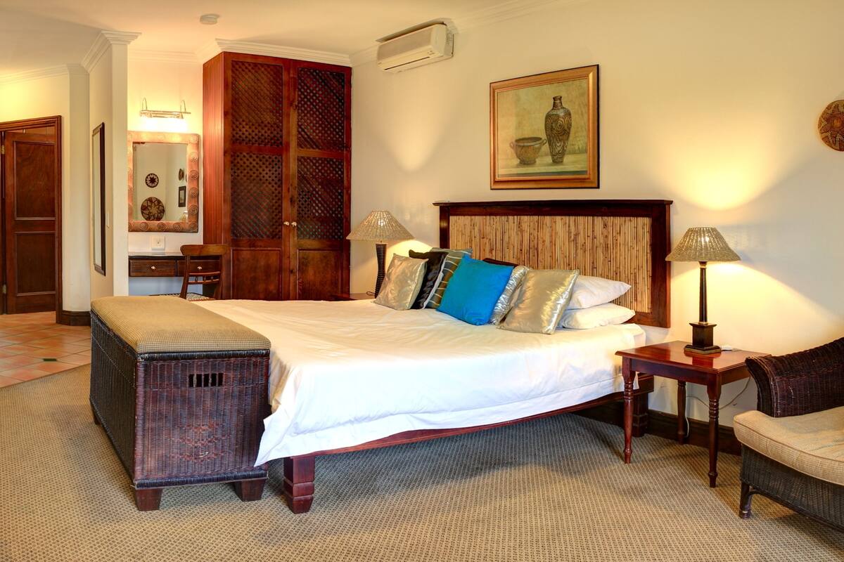 In-room safe, individually decorated, individually furnished, desk