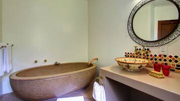 Separate bathtub and shower, deep-soaking bathtub, rainfall showerhead