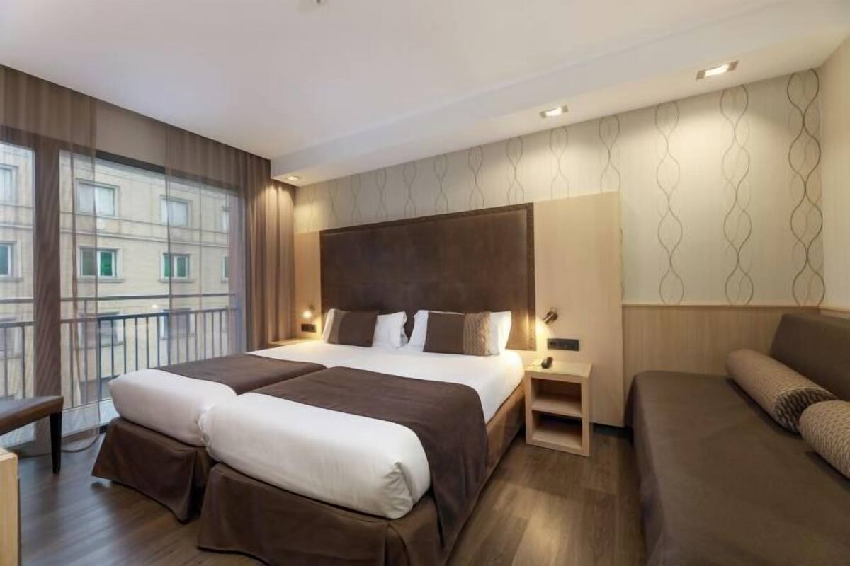 In-room safe, desk, laptop workspace, blackout curtains