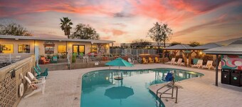 Hotel McCoy Tucson - Art, Coffee, Beer, Wine