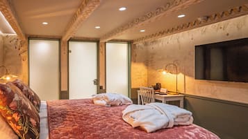 1 غرفة نوم وبديكورات فريدة لكل غرفة وطراز فريد لكل وحدة ومكتب