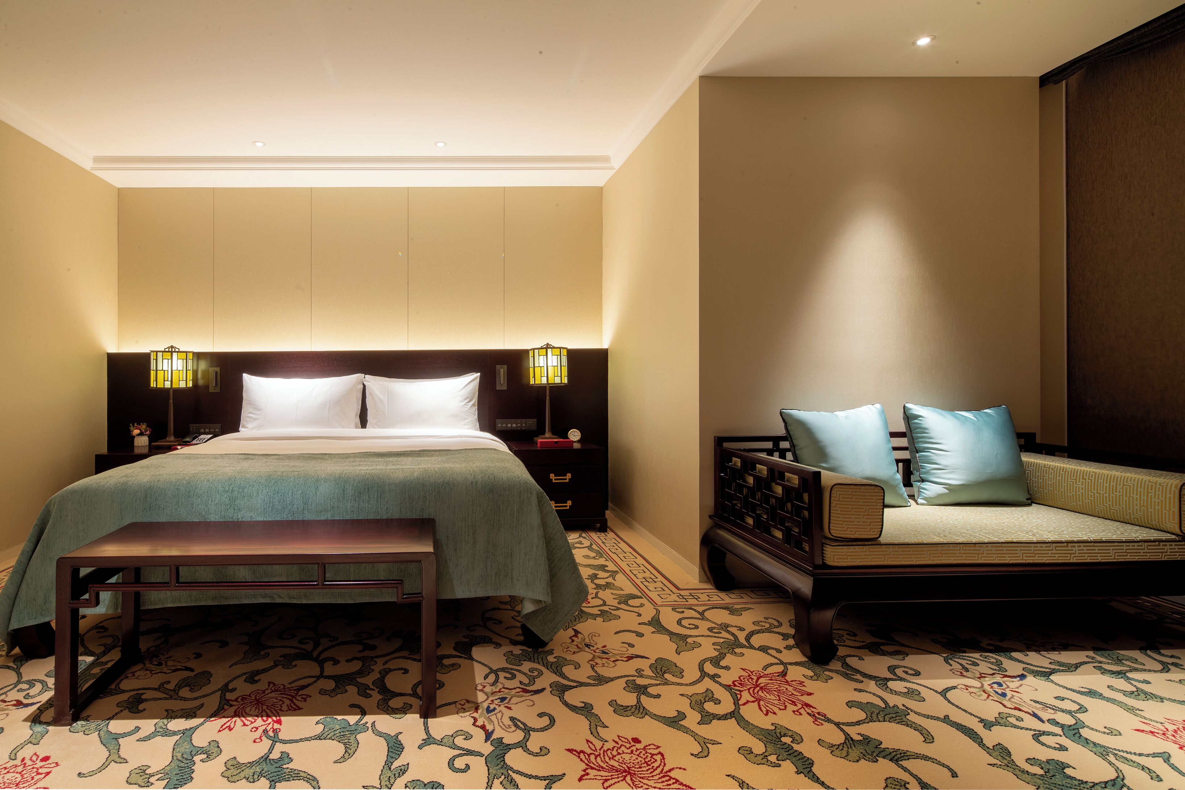 Old Peking View Room | Living area | LCD TV